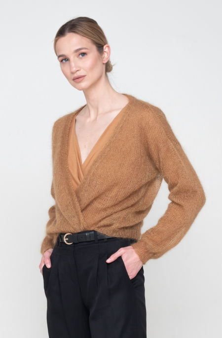 Sweter jedwab camel