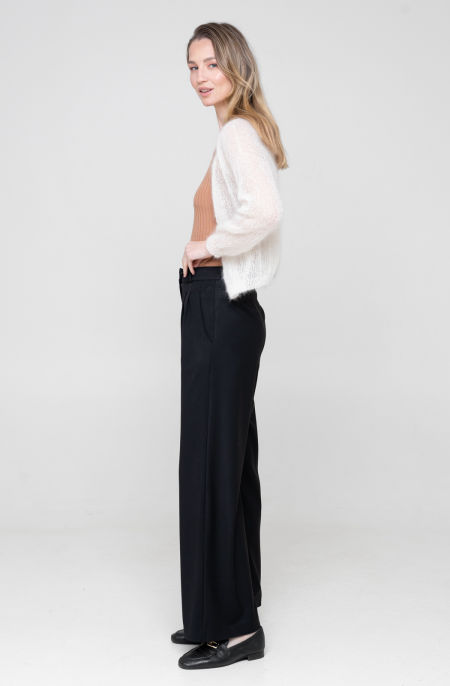 Spodnie z zakładkami 