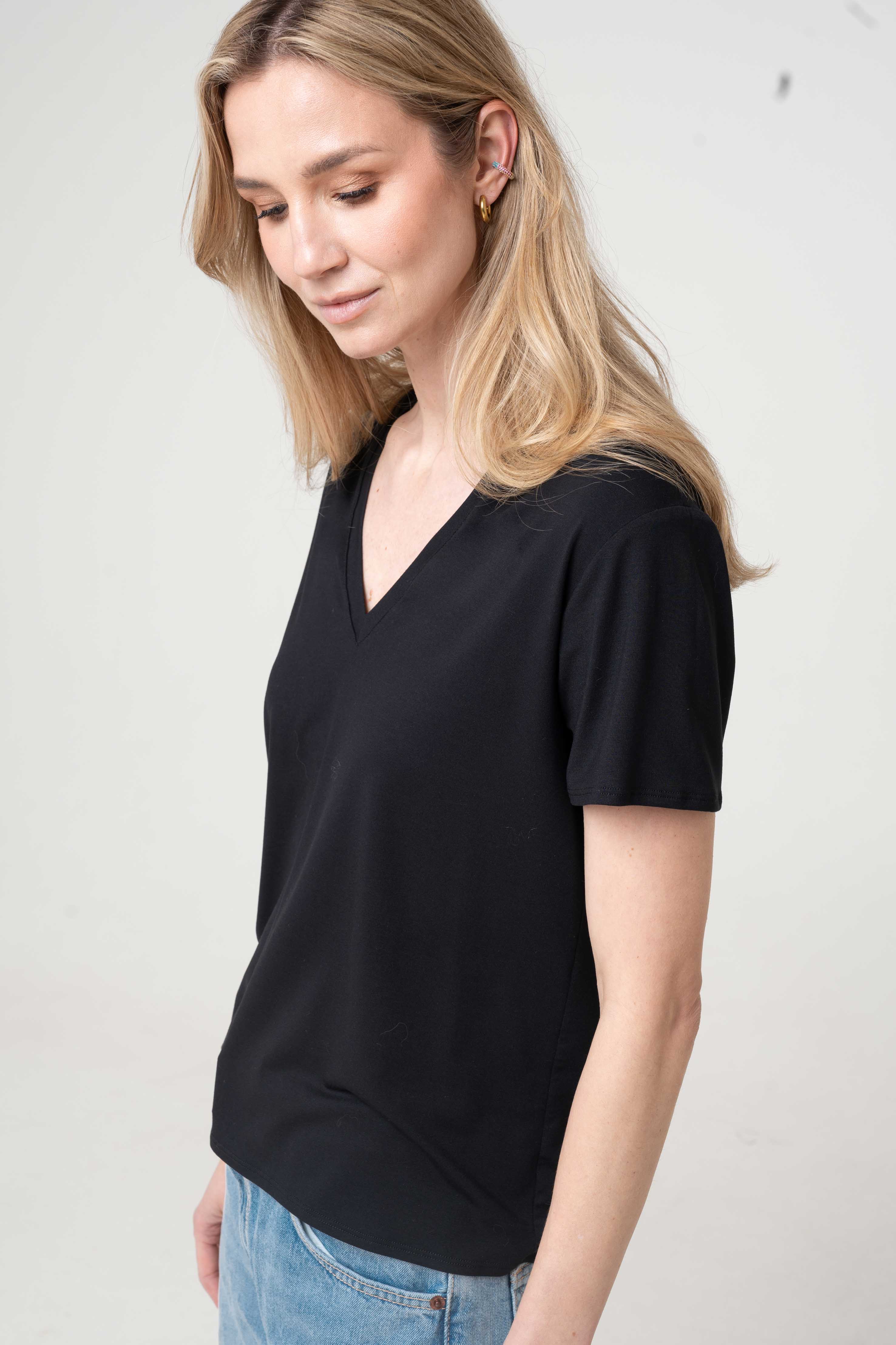 T-shirt No.1 V  zdjęcie 5